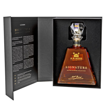 A.H.Riise Signature 0,7l 43,9% - 2